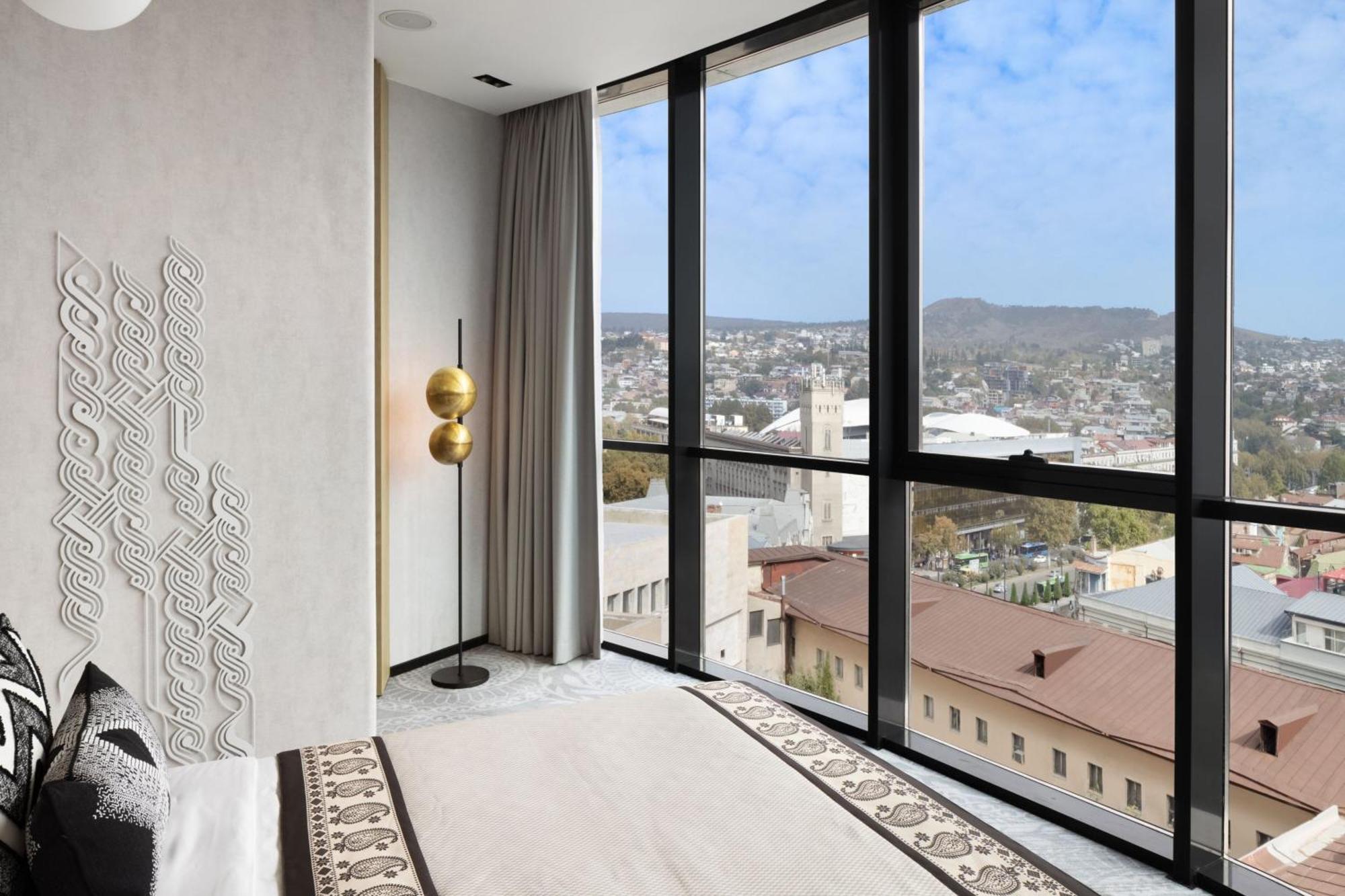 Paragraph Freedom Square, A Luxury Collection Hotel, Тбілісі Екстер'єр фото
