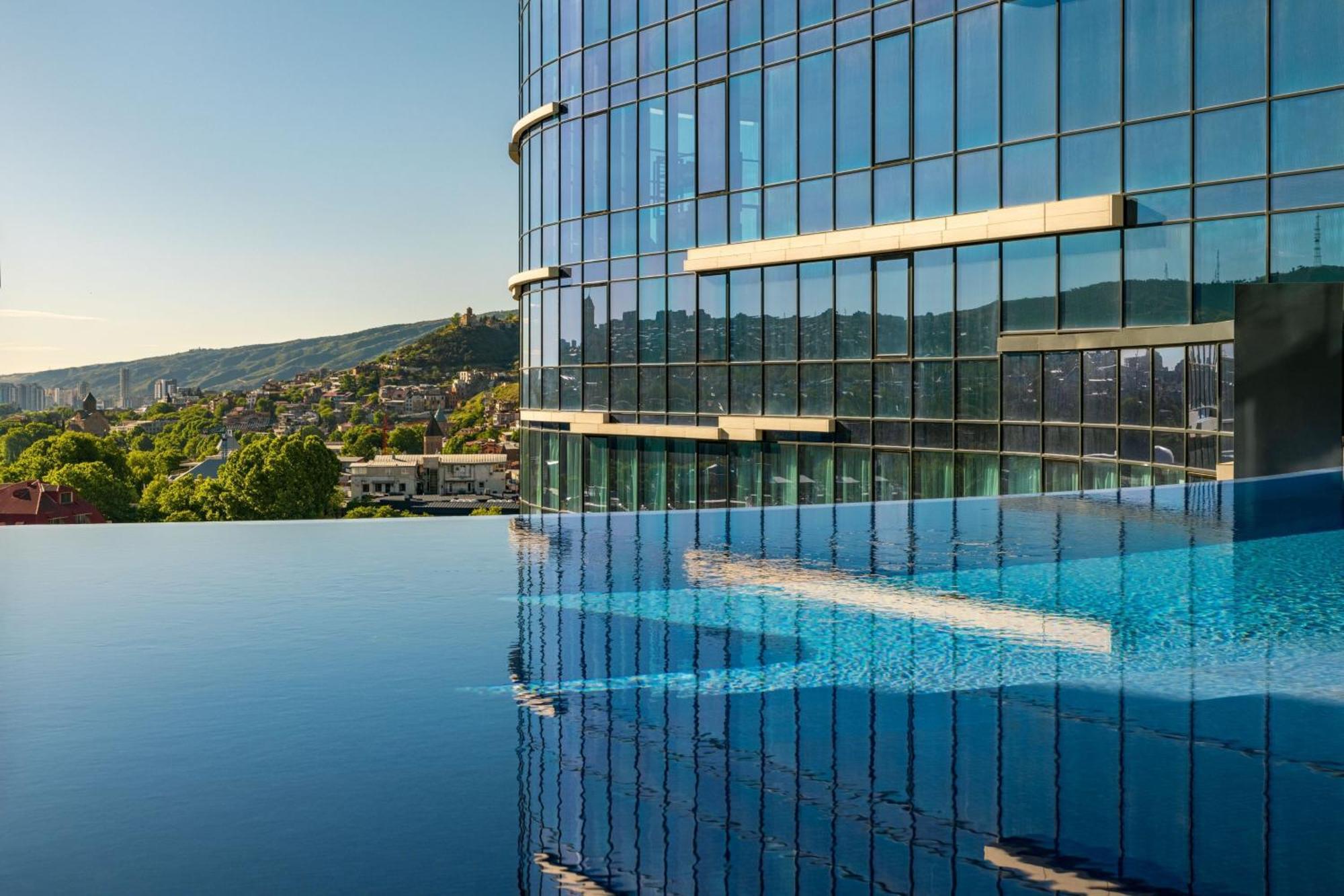 Paragraph Freedom Square, A Luxury Collection Hotel, Тбілісі Екстер'єр фото